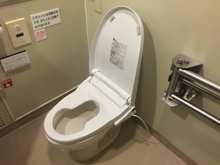 オストメイト対応トイレの設置事例1